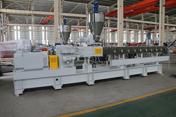 Kinds of Color Masterbatch extrusion machine1
